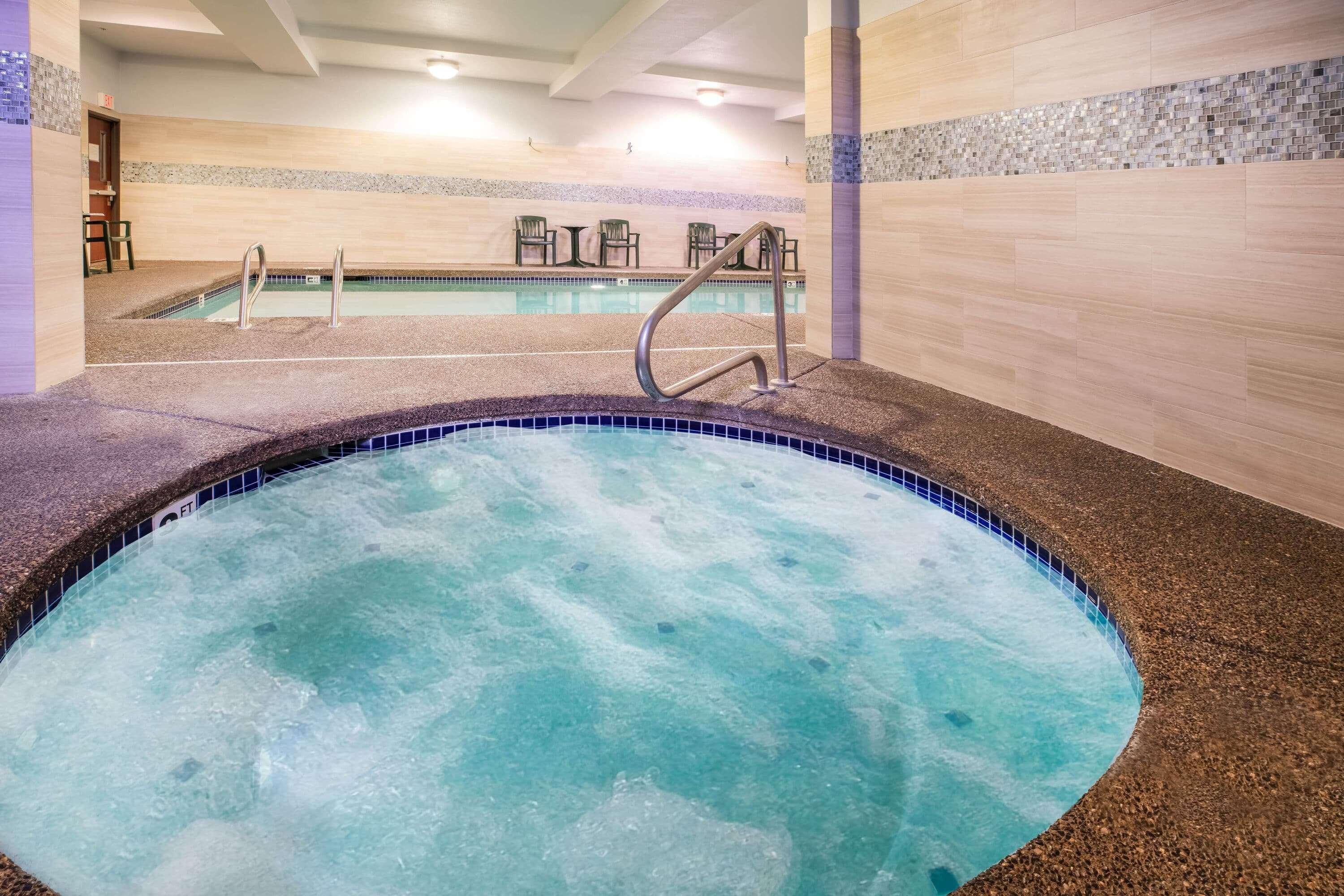 Отель La Quinta By Wyndham Portland Airport Экстерьер фото